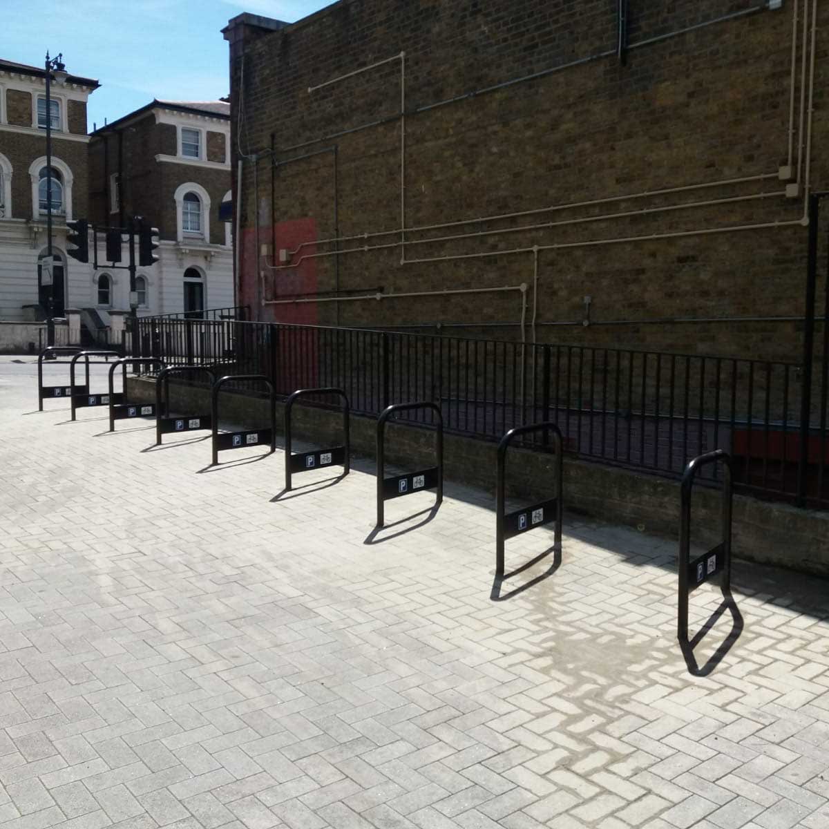 Sheffield Stand with Tapping Rail